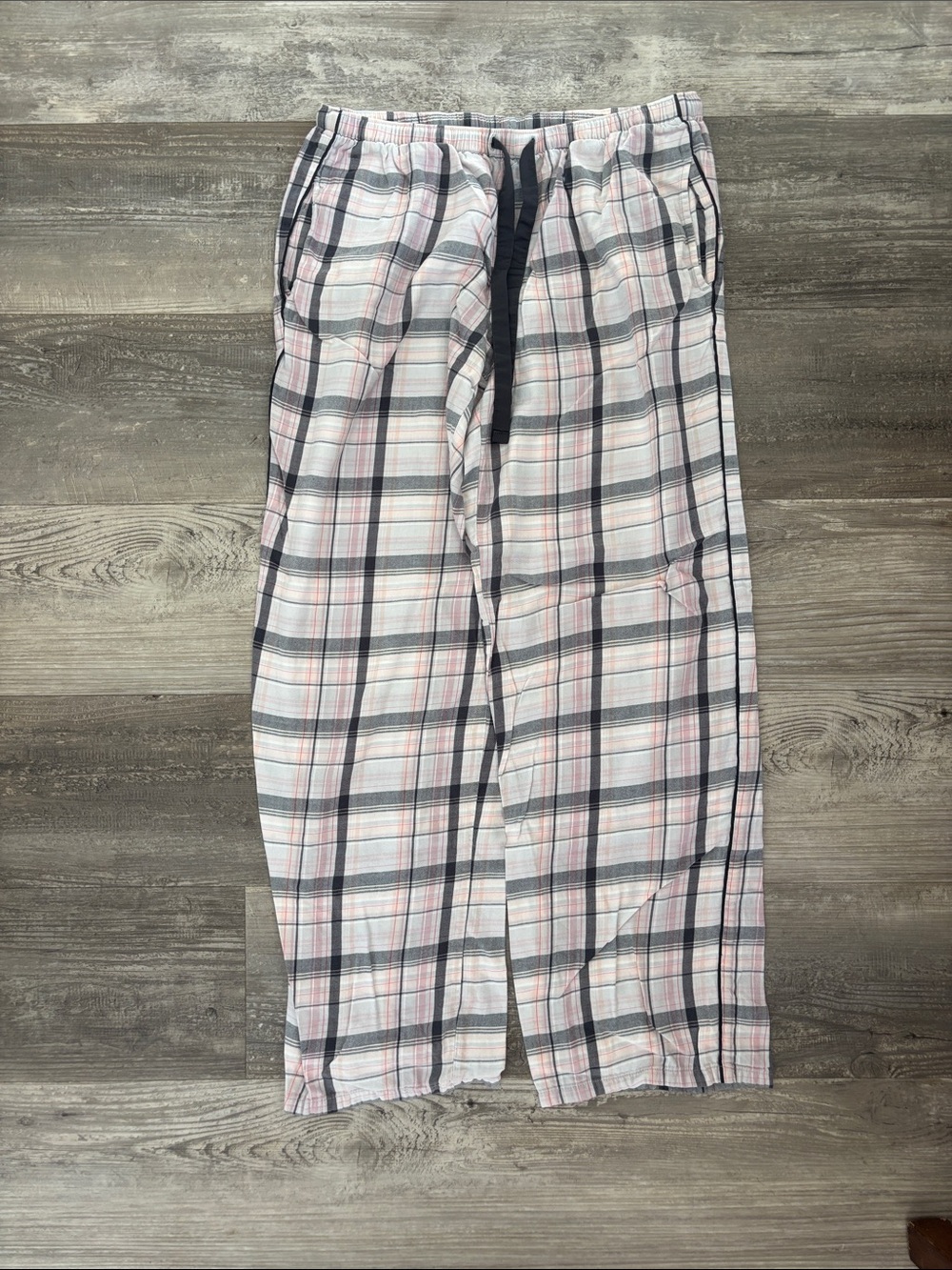 Victoria's Secret Plaid Men's Lounge Pants - Pink & Gray
